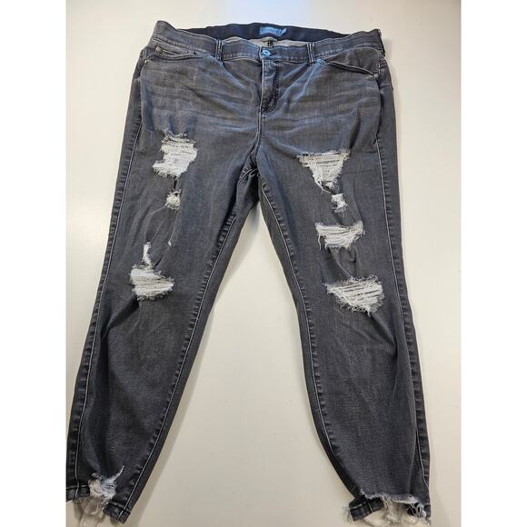 Torrid skinny bombshell black wash destroyed raw hem stretch SOFT jeans 24R HR - Picture 1 of 8